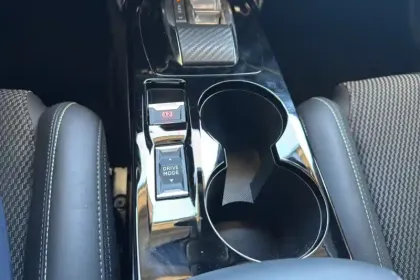 Photo 24 Peugeot 208 Gén. II Ph2 GT 5