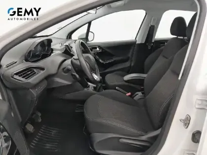 Photo 8 Peugeot 208  PureTech 82ch S&S BVM5