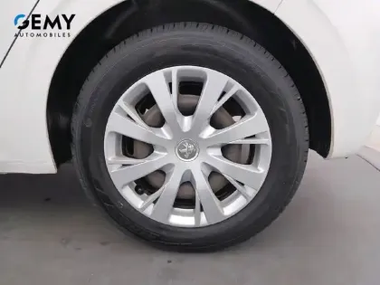 Photo 10 Peugeot 208  PureTech 82ch S&S BVM5