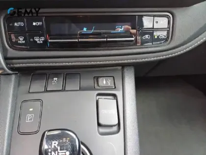 Photo 52 Toyota Auris  Hybride 136h