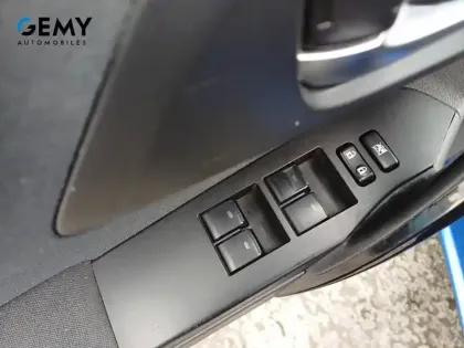 Photo 30 Toyota Auris  Hybride 136h