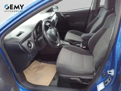 Photo 46 Toyota Auris  Hybride 136h