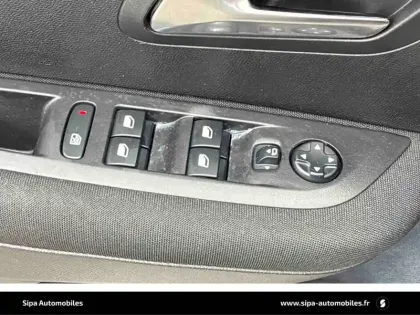 Photo 91 Peugeot 208  PureTech 75 S&S BVM5