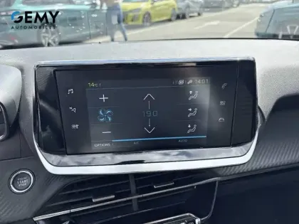 Photo 15 Peugeot 208 Gén. II Ph1 NG Style 5