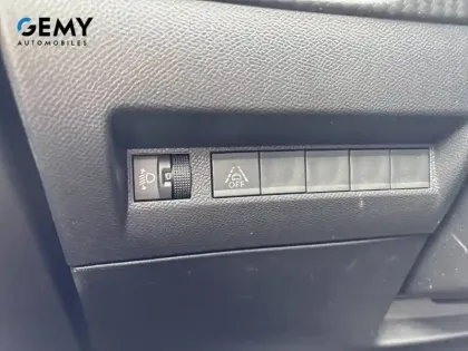 Photo 23 Peugeot 208 Gén. II Ph1 NG Style 5