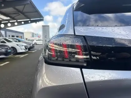 Photo 16 Peugeot 208 Gén. II Ph1 NG Allure 5