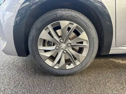 Photo 12 Peugeot 208 Gén. II Ph1 NG Allure 5