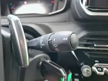 Photo 21 Peugeot 2008 Gén. II Ph2 Allure 5