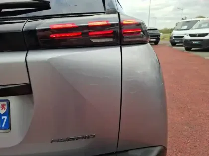 Photo 16 Peugeot 2008 Gén. II Ph2 Allure 5