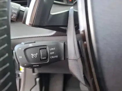 Photo 19 Peugeot 2008 Gén. II Ph2 Allure 5