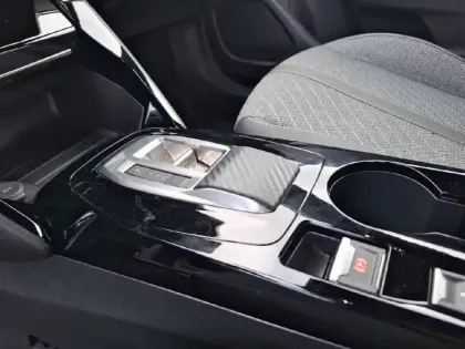 Photo 13 Peugeot 2008 Gén. II Ph2 Allure 5