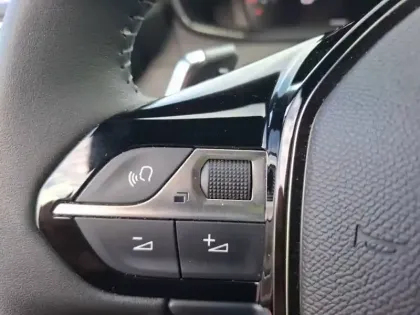 Photo 28 Peugeot 2008 Gén. II Ph2 Allure 5