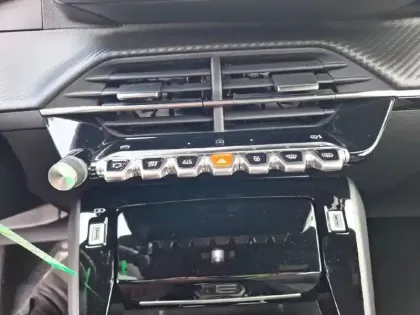 Photo 23 Peugeot 2008 Gén. II Ph2 Allure 5