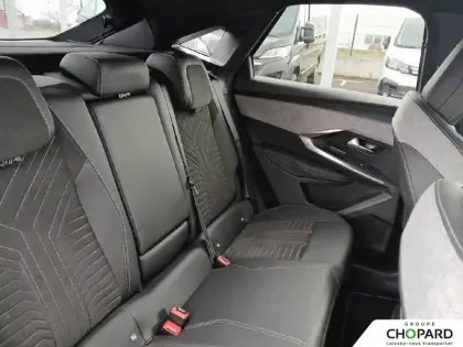 Photo 51 Peugeot 3008  Hybrid 136 e-DCS6