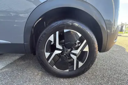 Photo 65 Peugeot 2008 Gén. II Ph2 Allure 5