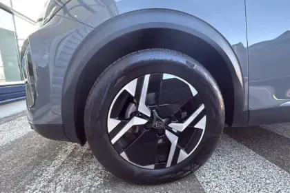 Photo 97 Peugeot 2008  PureTech 130 S&S EAT8