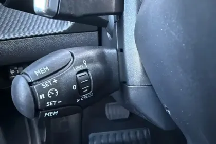 Photo 14 Peugeot 2008 Gén. II Ph2 Allure 5