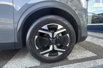 Photo 96 Peugeot 2008  PureTech 130 S&S EAT8