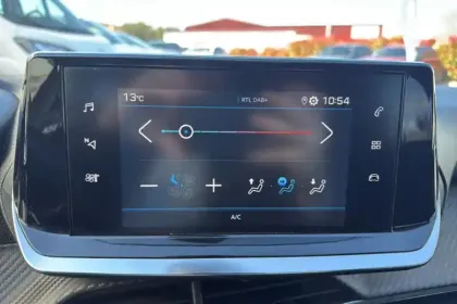 Photo 20 Peugeot 208 Gén. II Ph1 NG Style 5