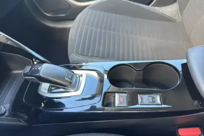 Photo 24 Peugeot 208 Gén. II Ph1 NG Style 5