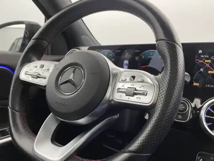 Photo 24 Mercedes GLA Gén. II (H247) Ph1 AMG Line 5