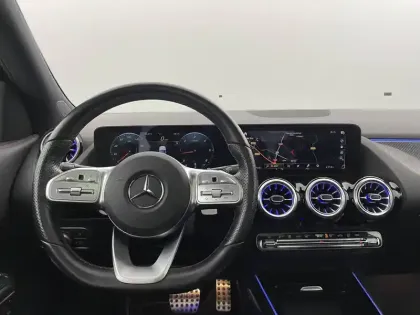 Photo 21 Mercedes GLA Gén. II (H247) Ph1 AMG Line 5