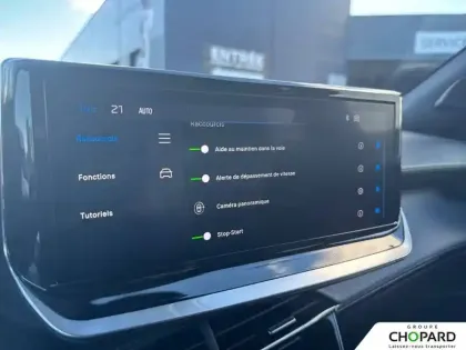 Photo 58 Peugeot 2008  Hybrid 145 e-DCS6