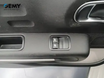 Photo 11 Citroën C3  PureTech 83 S&S BVM5