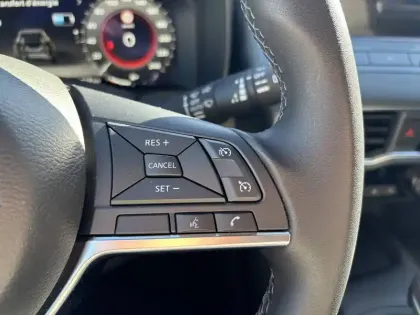 Photo 17 Nissan Juke  HYBRID 143