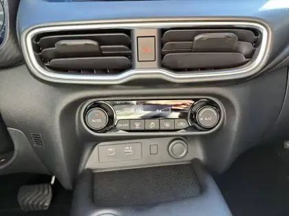 Photo 22 Nissan Juke  HYBRID 143