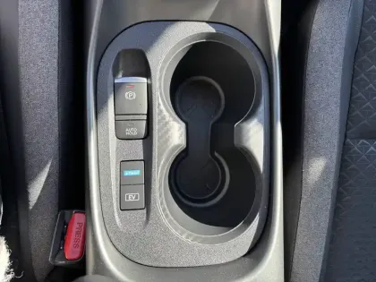 Photo 27 Nissan Juke  HYBRID 143