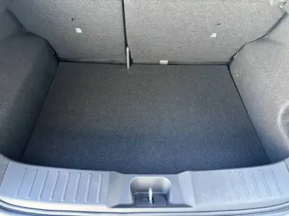 Photo 44 Nissan Juke  HYBRID 143