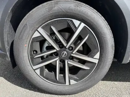 Photo 32 Nissan Juke  HYBRID 143