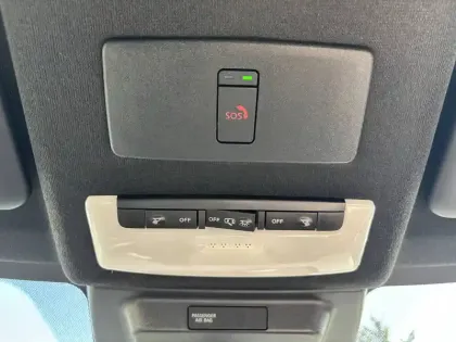 Photo 30 Nissan Juke  HYBRID 143