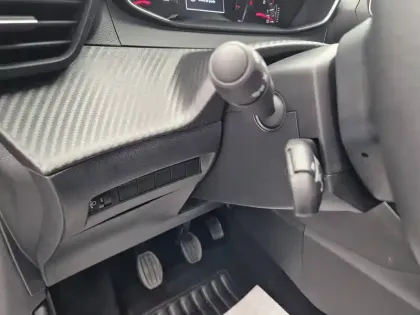 Photo 43 Peugeot 208  100 S&S BVM6