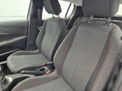 Photo 52 Peugeot 208  100 S&S BVM6