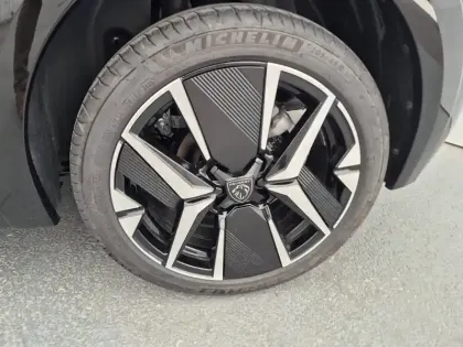 Photo 10 Peugeot 208  Hybrid 110 e-DCS6