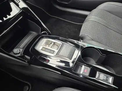 Photo 12 Peugeot 208  Hybrid 110 e-DCS6