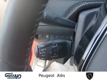 Photo 16 Peugeot 208  BlueHDi 100 S&S BVM6