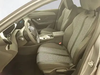 Photo 10 Peugeot 308  Hybrid 145 e-DCS6