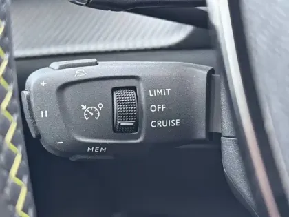 Photo 19 Peugeot 2008 Gén. II Ph2 GT 5