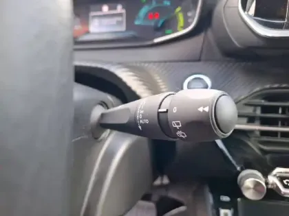 Photo 82 Peugeot 208  Electrique 50 kWh 136ch