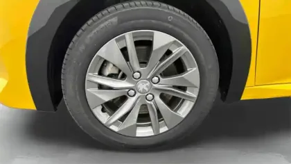Photo 99 Peugeot 208  Electrique 50 kWh 136ch