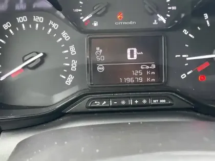 Photo 38 Citroën C3 Aircross  BlueHDi 110 S&S BVM6