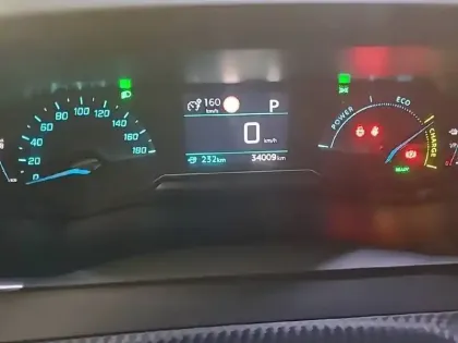 Photo 9 Peugeot 208  Electrique 50 kWh 136ch