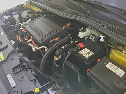 Photo 14 Peugeot 208  Electrique 50 kWh 136ch