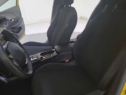 Photo 10 Peugeot 208  Electrique 50 kWh 136ch