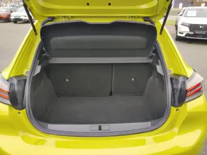 Photo 51 Peugeot 208  Hybrid 100 e-DCS6