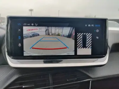 Photo 45 Peugeot 208  Hybrid 100 e-DCS6