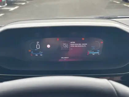 Photo 15 Peugeot 308  SW Hybrid 145 e-DCS6